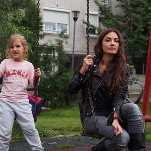 Ivana Stamenković Sindi: Srce mi se cepa kad se rastajem sa ćerkom!
