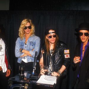 Guns N’ Roses dobijaju 3 miliona dolara za ponovno okupljanje