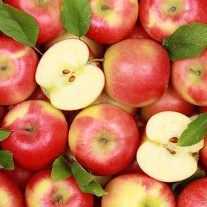 Zdrava voćka s neočekivanom tajnom: Jabuka sadrži otrov koji su nacisti koristili u gasnim komorama