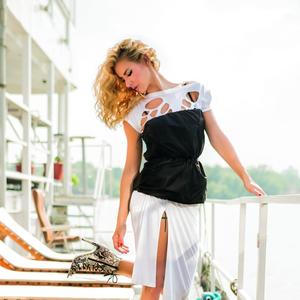 Maleni modni raj otkrio je njenu najveću tajnu: Evo kako izgleda garderober Milice Dabović! (FOTO)