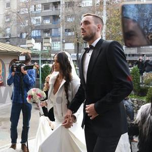 Njene reči su svi željno iščekivali: Tokom venčanja Aleksandra Đorđević je donela OVU odluku (FOTO)