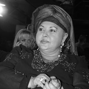 Preminula Esma Redžepova: Odlazak kraljice romske muzike...