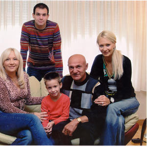 Jednom pesmom je iskazao svoja osećanja: Trenutak iz porodičnog doma Šabana Šaulića o kojem će se dugo pričati (FOTO)