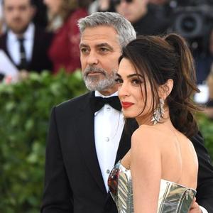 Lepa advokatica UTEHU PRONAŠLA U ALKOHOLU: Razvode se Amal i Džordž Kluni zbog JEDNOG RAZLOGA! (FOTO)