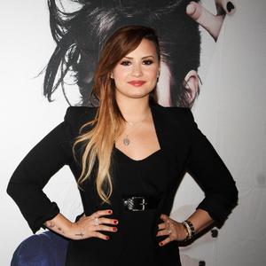 Raskrstila je: Demi Lovato se konačno TREZNA obratila PUBLICI, a ova poruka je mnoge RASTUŽILA!