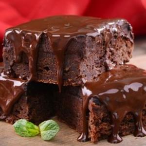TRADICIONALNI SRPSKI KOLAČ SA NEOBIČNIM IMENOM: Čokoladni kolač koji ste sigurno probali a NE ZNATE DA SE ZOVE BAŠ OVAKO!  (RECEPT)