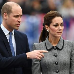 ZBOG OVE ŽENE NJIHOV BRAK SE DOVODI U PITANJE: Princ Hari imao aferu sa damom koja je veoma bliska kraljevskoj porodici! (FOTO)