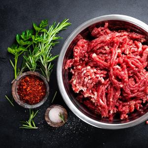 NISU SAMO ZA SARME I MUSAKU: 5 ukusnih i potpuno drugačijih jela s mlevenim mesom koja ćete stalno praviti (RECEPTI)