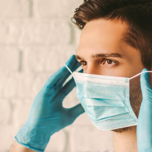 POJEDINI VERUJU DA SMANJUJE DOVOD KISEONIKA: Lekar objasnio kako nošenje zaštitne maske ZAISTA utiče na disanje