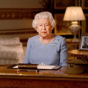 JELOVNIK KRALJEVSKE PORODICE VEĆ DECENIJAMA JE ISTI: Ovako izgleda DNEVNI MENI kraljice Elizabete