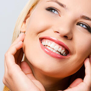 BELI I ZDRAVI: Saznajte kako da vaši zubi uvek blistaju i o čemu morate voditi računa!