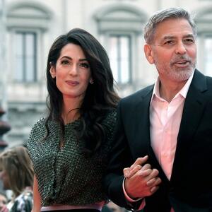 Njegova reakcija kad je saznao da čekaju blizance bila je — URNEBESNA: Emotivna priča Džordža Klunija o porodici i deci