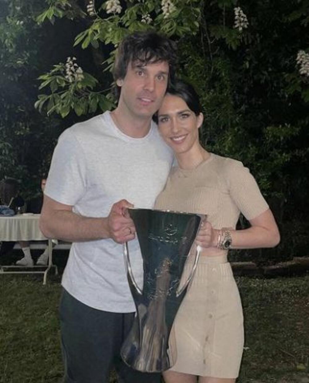 Jelisaveta Orašanin Teodosić  i Miloš Teodosić u braku su od 2017. godine 