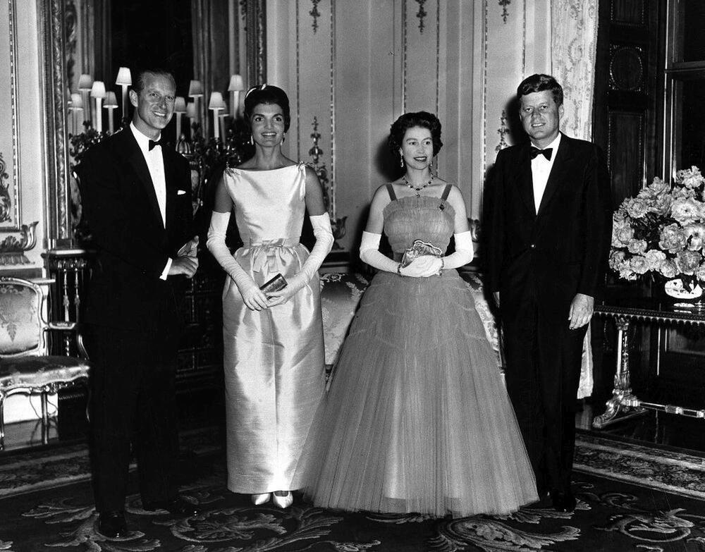 Džeki i Džon Kenedi pri susretu s krajicom Elizabetom II i princem Filipom