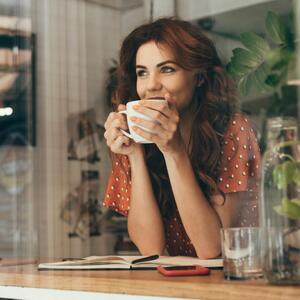 Kafa na prazan stomak – DA ILI NE? Evo kako kofein pre doručka utiče na mučninu, stolicu, gorušicu, stres...
