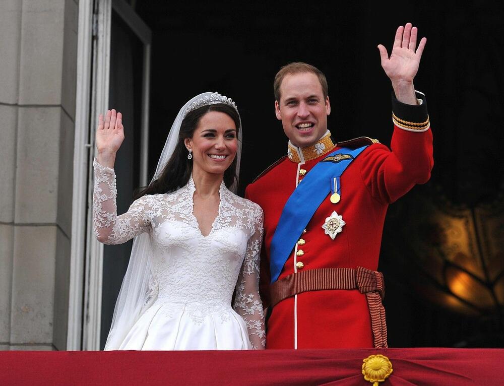 Princ Vilijam i Kejt Midlton su juče proslavili 12 godina braka.