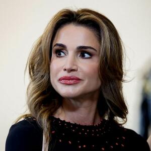 'Svet ne može da nastavi da ćuti. OVO MORA DA PRESTANE!' Kraljica Ranija obojila svoj profil na Instagramu u crno