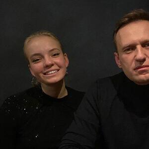 Ko je lepa Daša, ćerka Alekseja Navaljnog? Govorom je protresla Evropski parlament, a sa samo 23 godine je VRLO UTICAJNA