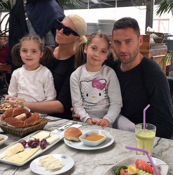 Jelena Karleuša i Duško Tošić sa decom, foto: Instagram