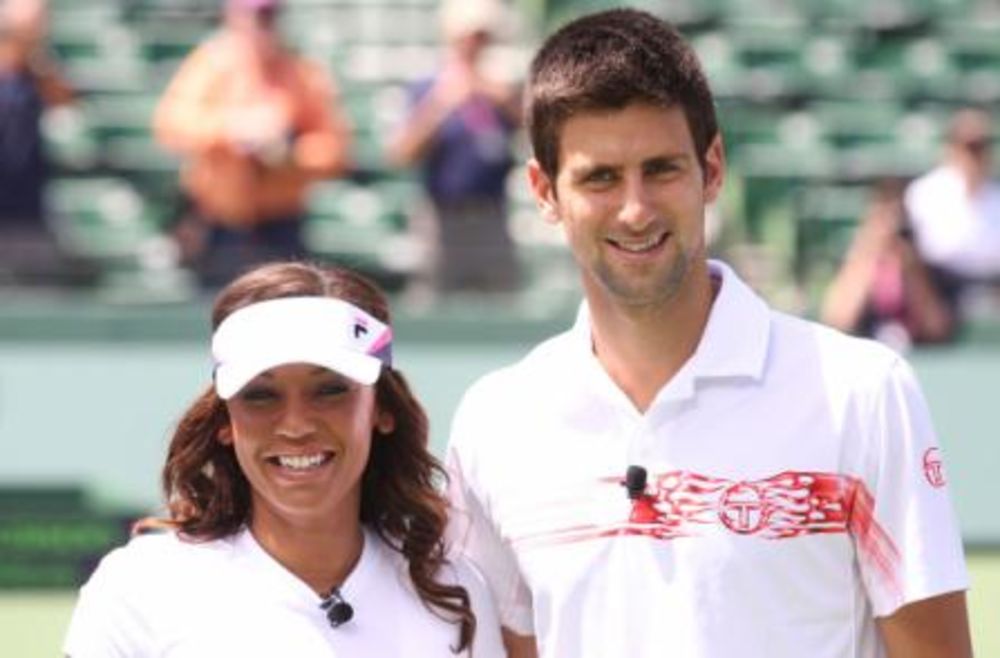 Poznati muzičar Džej Sin i naša teniserka Ana Ivanović pobedili su bivšu članicu grupe Spice Girls Mel B i Novaka Đokovića na Glam Set Matchu u okviru teniskog turnira Sony Ericsson Open.