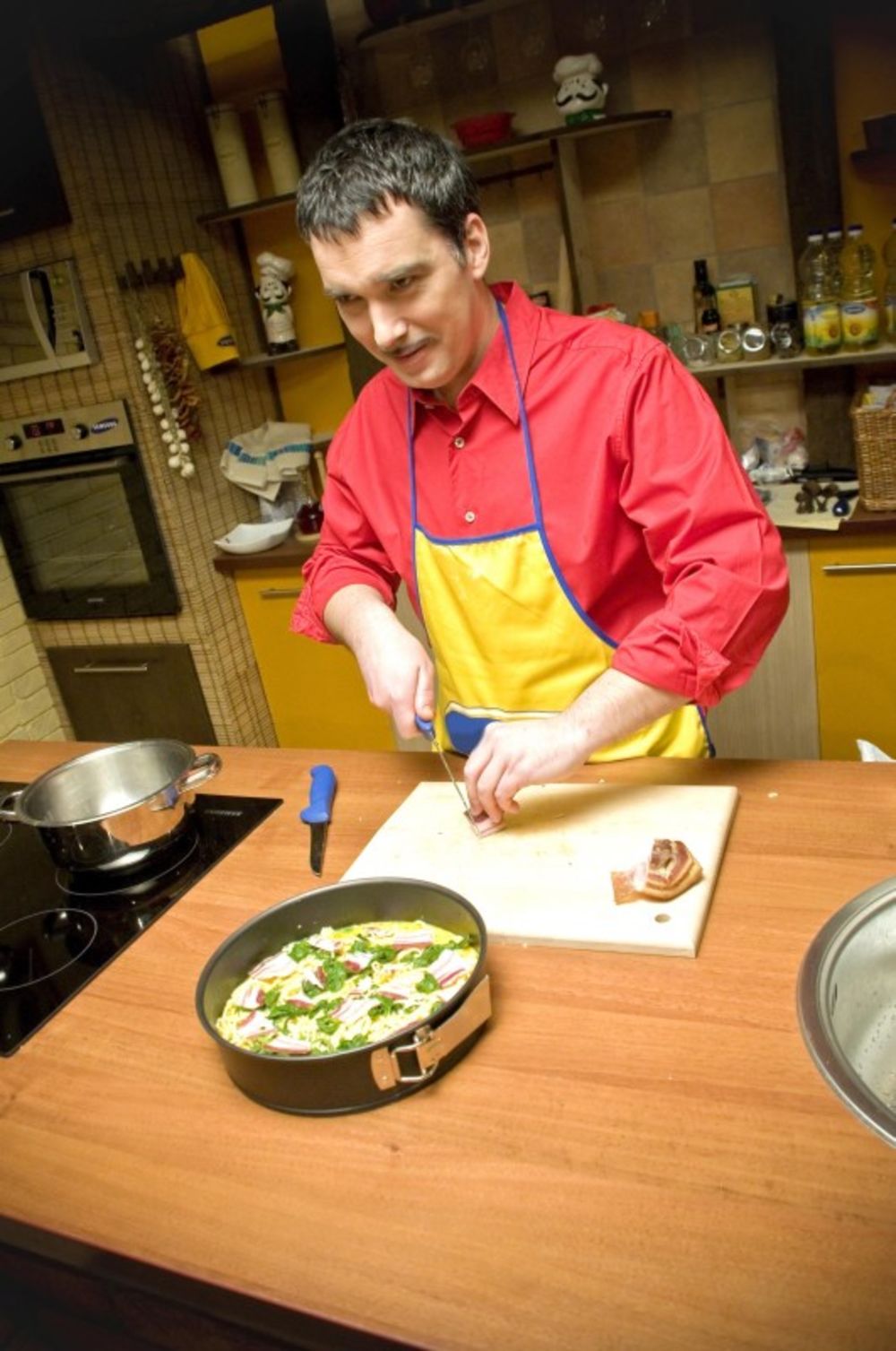 Nova kulinarska emisija Gastronomad počeće da se emituje na Prvom programu RTS-a nedeljom od 4. aprila u terminu od 14:45