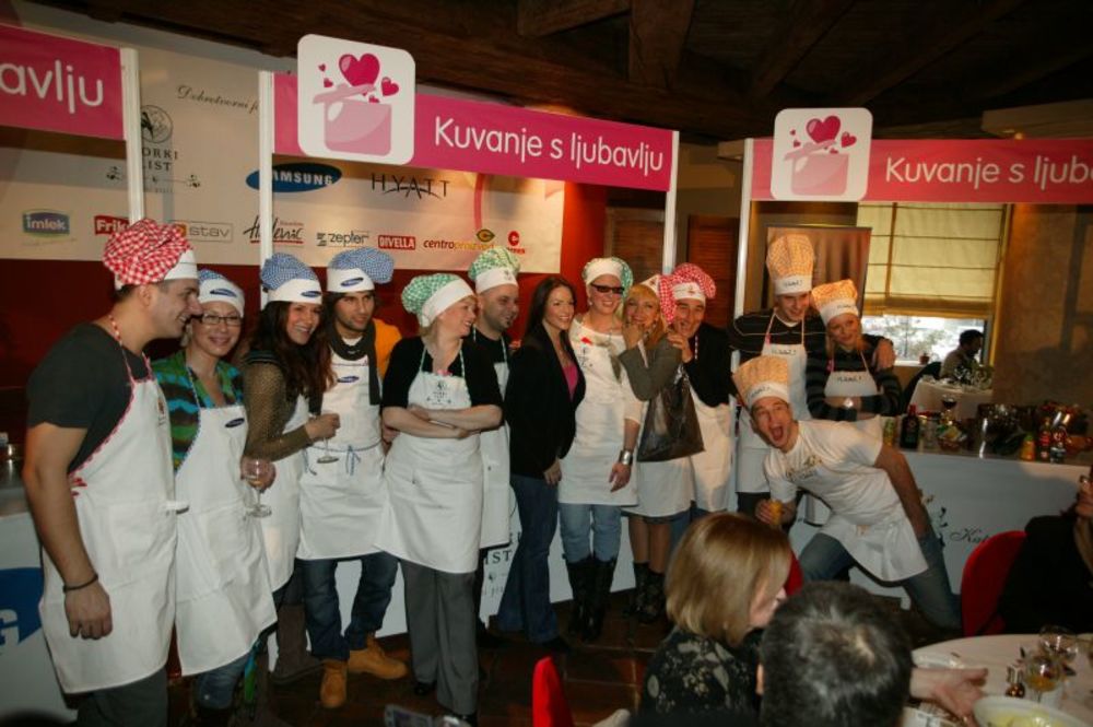 U restoranu Focaccia, u hotelu Hyatt, dobrotvorni fond Katarina Rebrača i ove godine je organizovao tradicionalnu manifestaciju Kuvanje s ljubavlju.
