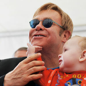 Elton Džon: Muke oko usvajanja deteta