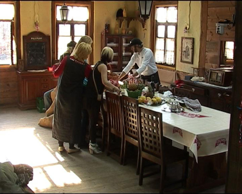 Dok je Cakana na funkciji gazde Farme čini se da sve odlično funkcioniše, ipak trzavice između Maje i ostalih ukućana ne jenjavaju