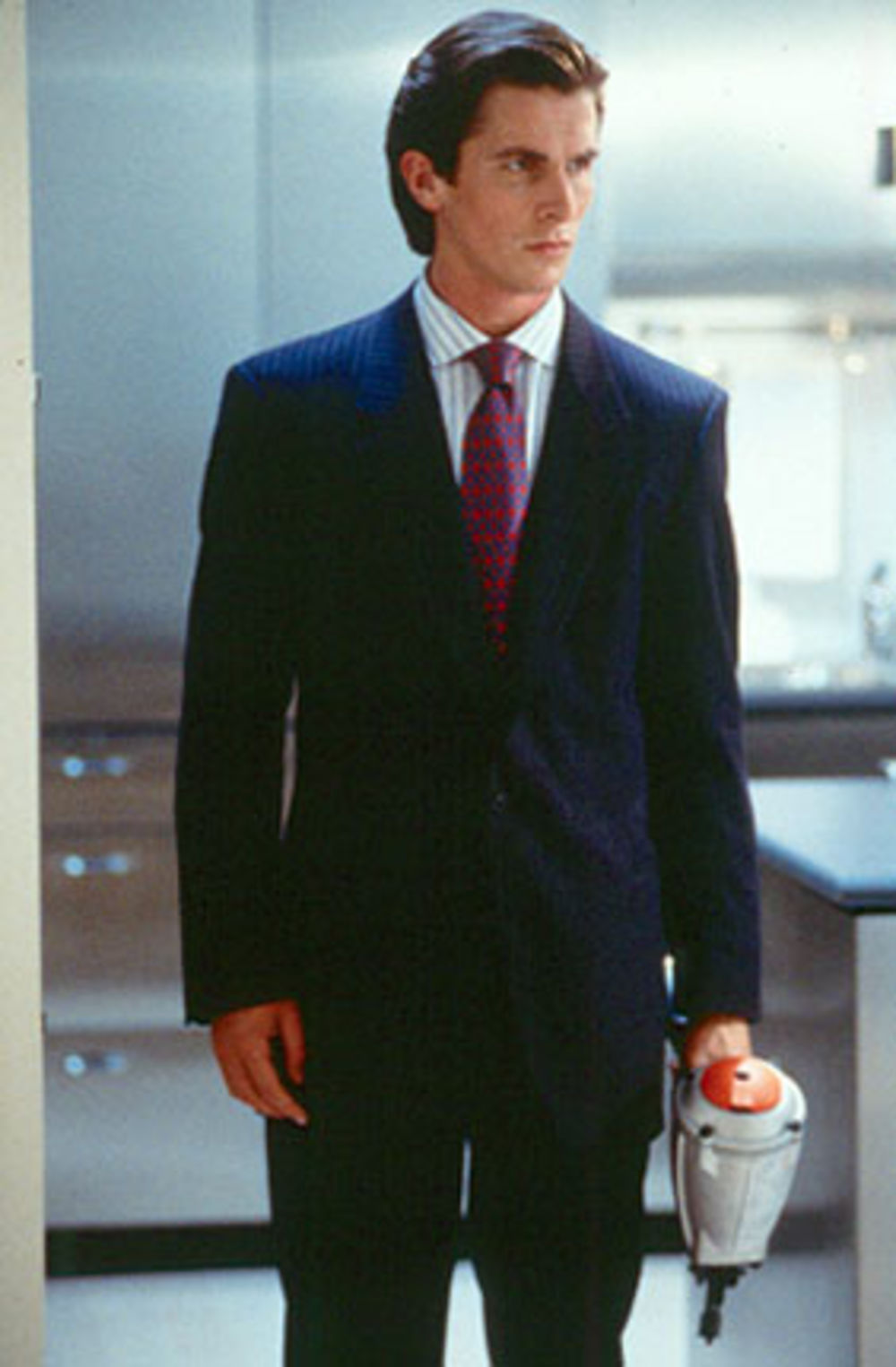 Rediteljka Meri Haron tvrdi da je Kristijan Bejl bio inspirisan Tomom Kruzom kada je kreirao lik Patrika Bejtmena u ostvarenju Američki psiho
