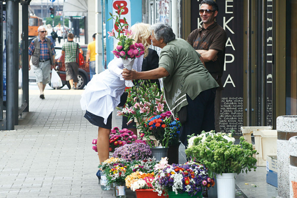 Imitatorka Biljana Ristić obožava cveće, a svoj dom najčešće ukrašava ružama ili irisima.
