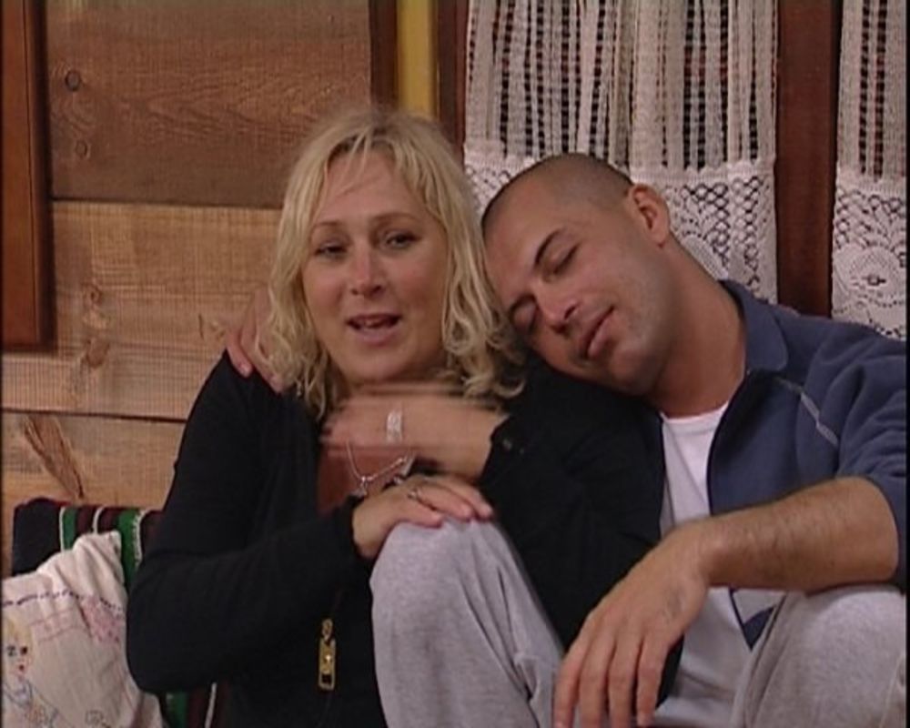 Iako je 25. dan na Farmi protekao bez većih sukoba, odnosi među pojedinim farmerima se pogoršavaju, što umor i hladnoća još više naglašavaju.