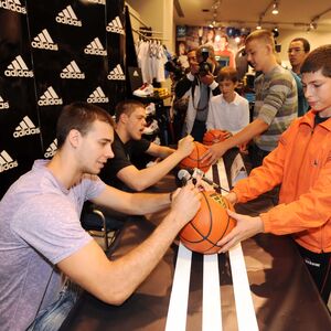 Adidas sponzor obuće KSS i košarkaških reprezentacija