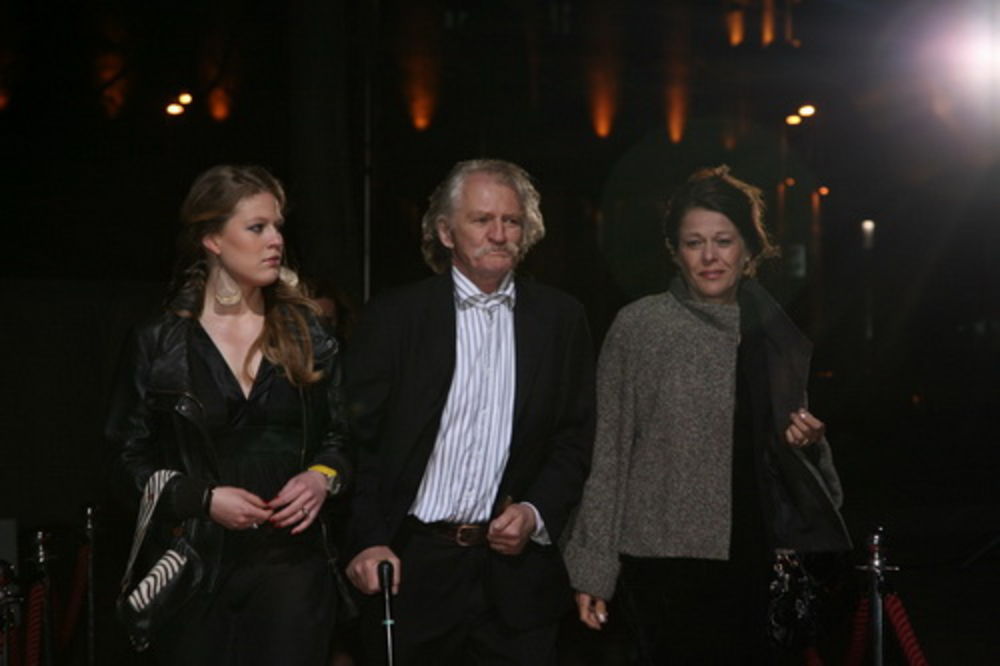 Cile Marinković sa suprugom i ćerkom