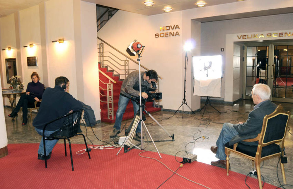 Dramski program RTS započeo je snimanje novog, petog po redu, portreta značajnih stvaralaca u dramskoj umetnosti, a u pitanju je Slobodan Stojanović, dramski pisac čija se desetogodišnjica od iznenadnog odlaska obeležava ove godine
