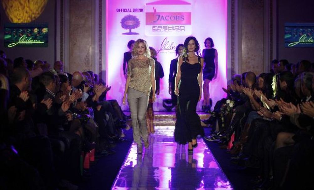 Svoje viđenje trendova za narednu sezonu na ovogodišnjem Jacobs Fashion Selectionu 11. oktobra prikazala je i kreatorka Milena Radović u novoj kolekciji pod nazivom Ivica dva sveta