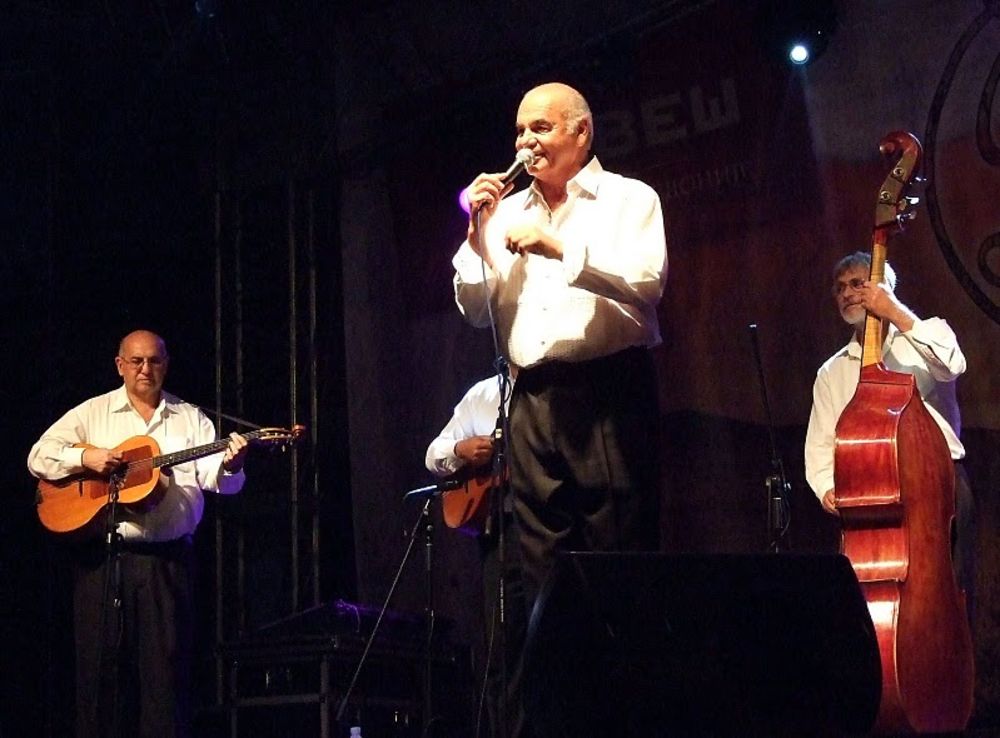 Nastupom orkestra Bakije Bakića pod upravom Ekrema Mamutovića završena je manifestacija Stari dani koja je otvorena 18. avgusta u Vranju.