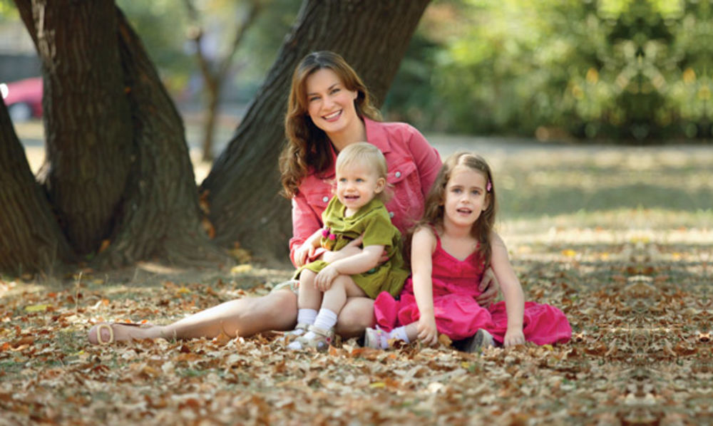 Ivana Zarić sa ćerkama Olgom i Katarinom