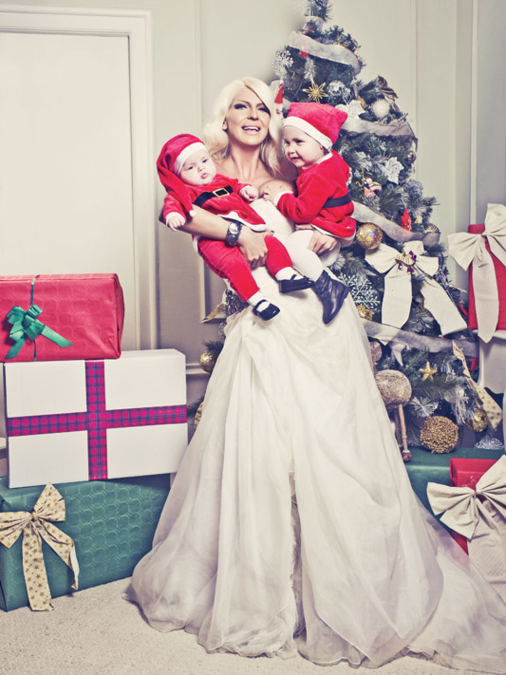 Pogledajte drugi deo serijala ekskluzivnih fotografija poznatih ličnosti koje su fotografi Story tima zabeležili u intimnim porodičnim trenucima sa njihovim naslednicima