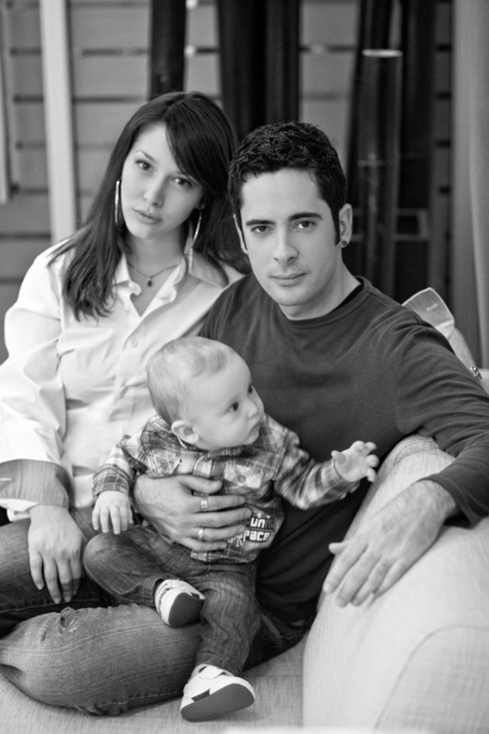 Saša Joksimović sa suprugom Nevenom i sinom Ilijom