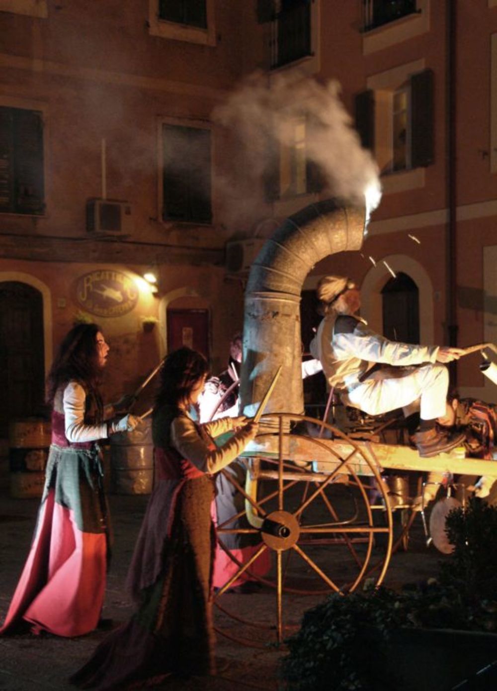 Tokom Tvrđava teatra koji se od 11. do 20 avgusta održava u Smederevu, gosti iz inostranstva izvešće nekoliko spektakularnih predstava