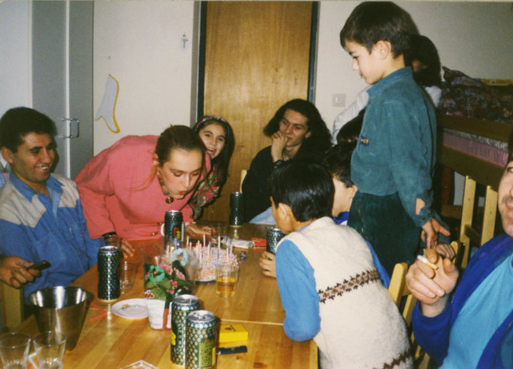 Anabela Đogani na proslavi svog osamnaestog rođendana u izbegličkom kampu