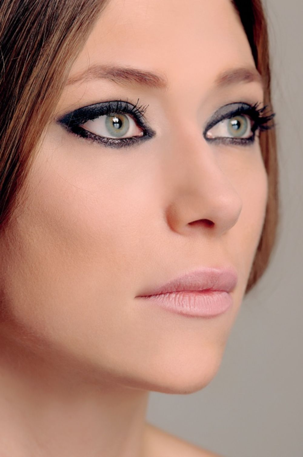 Glumica Branka Katić tvrdi da joj je genetika učinila uslugu i dala prirodno lep ten pa ne mora preterano da upotrebljava šminku i nije opsednuta kozmetičkim tretmanima