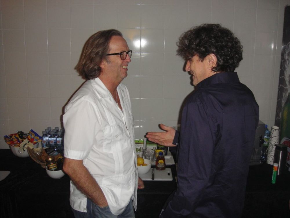 Neposredno pred koncert koji su Erik Klepton i Stiv Vinvud sinoć održali u punoj Areni, slavni muzičari sreli su se i sa Goranom Bregovićem