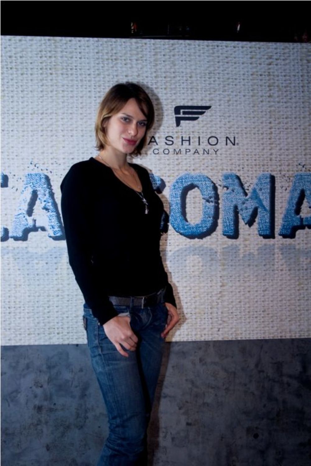 U klubu Tube održana je tradicionalna modna revija džinsa, popularna Jeansomania by Fashion Company, u organizaciji Modnog Studija Click.