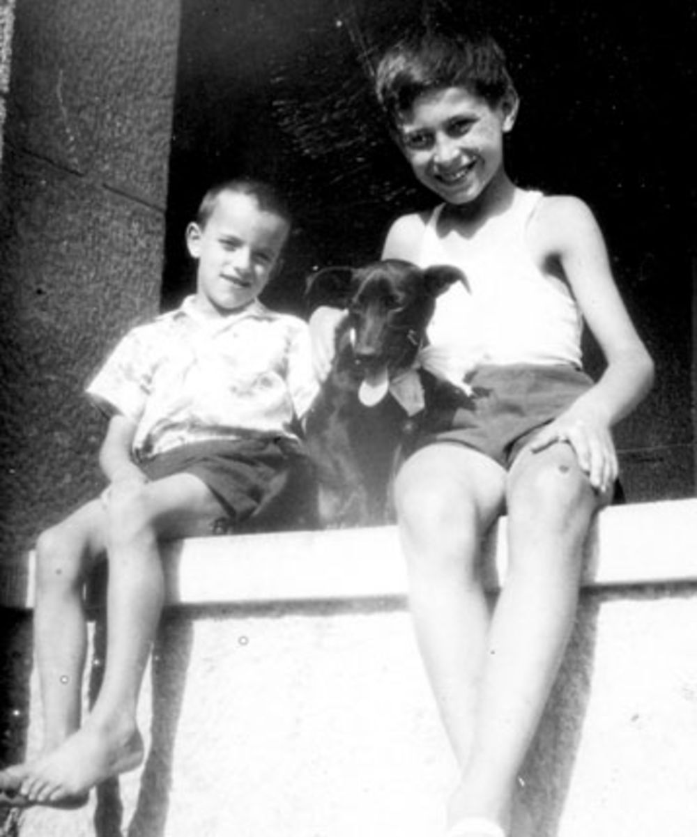 Novinar Vanja Bulić seća se iščekivanja da mu se otac vrati sa Golog otoka i najslađih ćevapa koje su po njegovom dolasku pojeli u čuvenoj kafani Tošin bunar