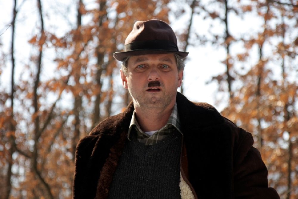 U subotu 22. januara na Prvom programu RTS - a od 20 časova biće emitovana nova epizoda hit serije Selo gori a baba se češlja pod nazivom Latice