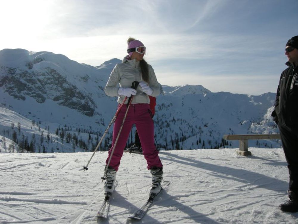 Pevačica Goga Sekulić provela je nekoliko nezaboravnih dana uživajući u snegu na austrijskim planinama.