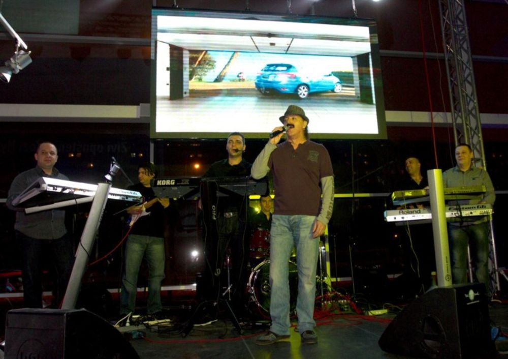 U prodajnom salonu Hyundai Auto Beograda na Novom Beogradu održana je promocija povodom uvođenja najnovijeg Hyundai-jevog modela ix20 na srpsko tržište