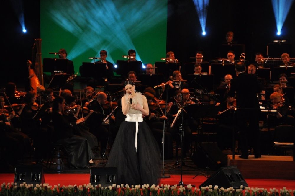 U subotu 19. februara na RTS 1 u 14:15 časova kao gost nastupiće pevačica Manča Izmajlova koja će imati koncerte u Beogradu 22. i 23. marta