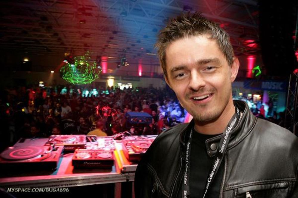 Pionir tech-house zvuka, britanski DJ Paolo Mojo nastupiće u beogradskom klubu Plastic u petak 25. februara